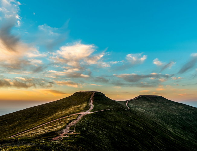 Best Walks in the Brecon Beacons & Snowdonia